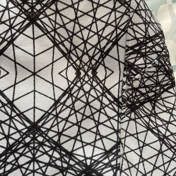 EUC! Nike Boys Gray Hooded Sweatshirt Web Print - Size XL - Picture 3 of 8